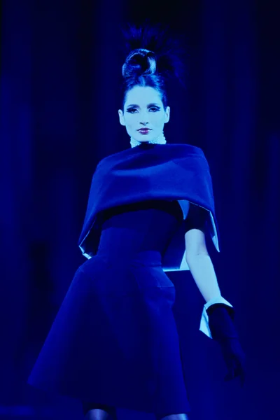 Look 74